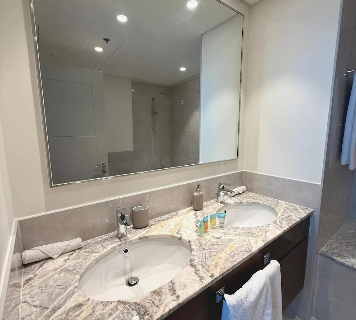Apartment 2Br Forte Tower 1 Downtown 3Mn Burj Khalifa Dubai
